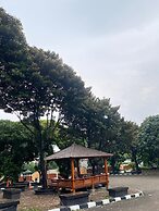 Adia Convention Center Hotel