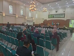 Adia Convention Center Hotel