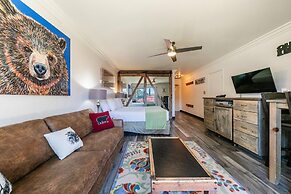 242 Bldg C 1 Bedroom Condo