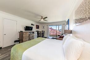 242 Bldg C 1 Bedroom Condo