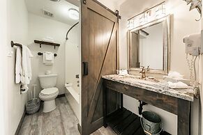 231 Bldg C 1 Bedroom Condo