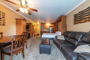 Cozy Deluxe Studio #131 At Donner Lake Village Condo