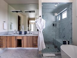 7 Deep Forest 6 Bedroom Home