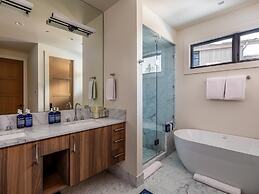 7 Deep Forest 6 Bedroom Home