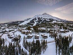 7 Deep Forest 6 Bedroom Home