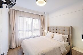 Luxurious Nairobi Condo With Rooftop Pool & Gym