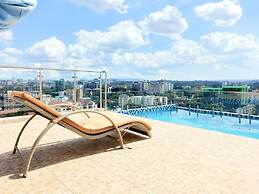 Luxurious Nairobi Condo With Rooftop Pool & Gym
