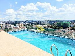 Luxurious Nairobi Condo With Rooftop Pool & Gym