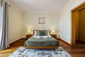 Amendoeira Residence by Homie