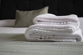 Chic flat with easy city centre access