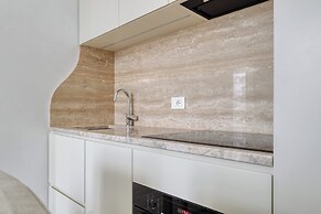 Chic flat with easy city centre access