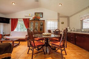 Vacation house with pool - Temixco 2 BR