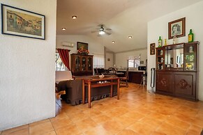 Vacation house with pool - Temixco 2 BR