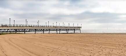 4 Bed Seaside Caravan, Free Wifi Pet Friendly