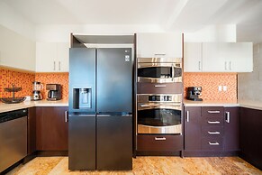 Luxury Beachfront Condo 3 BR - El Faro Ref 301