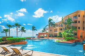 Luxury Beachfront Condo 3 BR - El Faro Ref 301