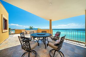 Luxury Beachfront Condo 3 BR - El Faro Ref 301