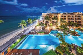 Luxury Beachfront Condo 3 BR - El Faro Ref 301