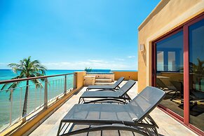 Luxury Beachfront Condo 3 BR - El Faro Ref 301