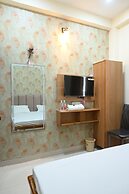 Divya Paying Guest House