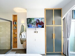 The Cafe Apartment Building