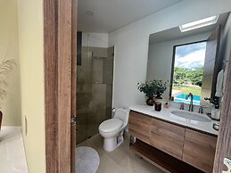 Yeguas V18 by Wynwood House