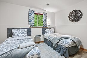 Mosinee Woodland Escape - Lower Suite