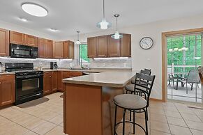 Mosinee Woodland Escape Whole House