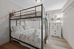 Mosinee Woodland Escape Whole House