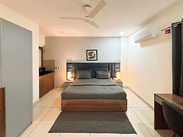 Housr 1 RK Apartment Sec 28 Gurgaon Mega