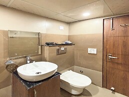 Housr 1 RK Apartment Sec 28 Gurgaon Mega