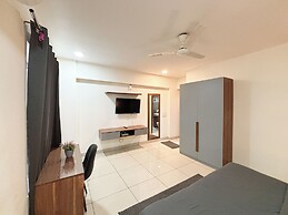 Housr 1 RK Apartment Sec 28 Gurgaon Mega