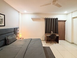Housr 1 RK Apartment Sec 28 Gurgaon Mega