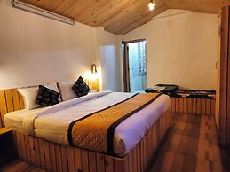 Ashtapad Saamaayik Resort