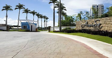 Studio Unit With Seaview & Balcony