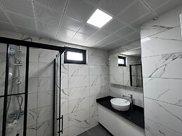 Heaven Hills Complex