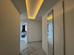 Heaven Hills Complex