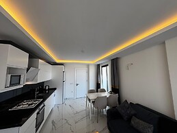 Heaven Hills Complex