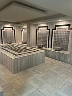 Heaven Hills Complex