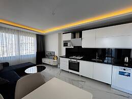 Heaven Hills Complex