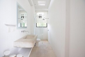 Yeguas Z26 by Wynwood House