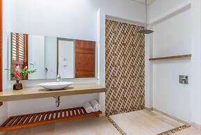 Yeguas U31 by Wynwood House