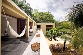 Yeguas R3 by Wynwood House