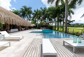 Yeguas V60 by Wynwood House