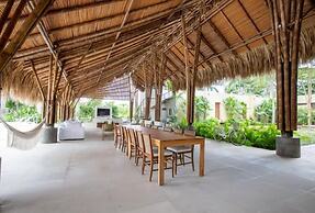 Yeguas V60 by Wynwood House