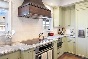 Seventh & Shore Stylish Seal Beach Home w/ Elevator, Fireplace + Bold 
