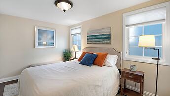 Seventh & Shore Stylish Seal Beach Home w/ Elevator, Fireplace + Bold 