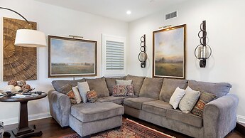 Seventh & Shore Stylish Seal Beach Home w/ Elevator, Fireplace + Bold 