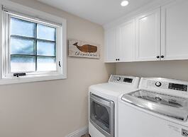 Seventh & Shore Stylish Seal Beach Home w/ Elevator, Fireplace + Bold 