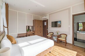 PINE VIEW HOTEL DALAT
